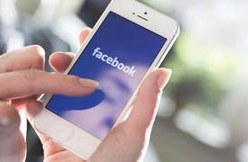 تصفح فيسبوك ينخفض بشكل كبير بسبب شروط زوكربيرغ