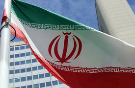 ايران تطالب بالوقف الفوري لبيع الأسلحة إلى السعودية