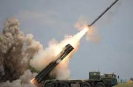 انصار الله يطلقون 8 صواريخ باليستية على أهداف في جازان السعودية