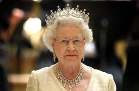 الملكة اليزابيث تبحث عن مشرف لمواقع التواصل الخاصة بها براتب 38 الف دولار