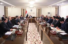 وزير عراقي ينفق اكثر من 700 مليون خلال 30 سفرة .. !