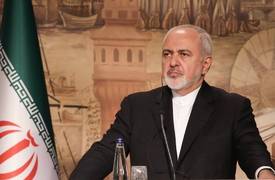 ظريف: بعض أعضاء الإدارة الأمريكية متعطشون للحرب مع إيران
