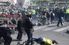 نشر أكثر من 7 آلاف شرطي في باريس تزامناً مع عودة تظاهرات ناشطي " السترات الصفر"