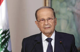 مع استمرار أزمة تشكيل الحكومة اللبنانية  " عون " يحذر !!
