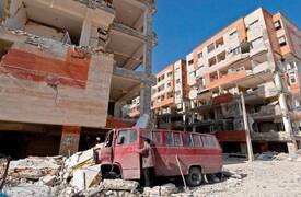 زلزال يضرب محافظة هرمزغان في ايران ينتج عنه اضرار بـــ80 وحدة سكنية