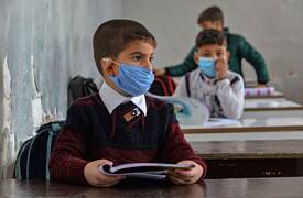لجنة الصحة النيابية تطالب بإيقاف دوام المدارس لمدة شهر