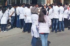الاسايش تغلق أبواب كلية الطب  وتحتجز طلابها في اربيل