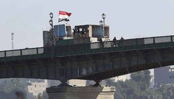 اعادة فتح الجسر المعلق في بغداد