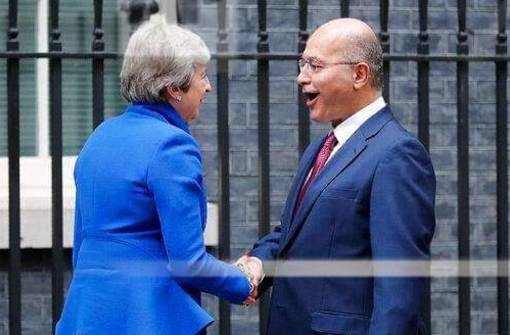 بالصور: برهم صالح يصل العاصمة البريطانية لندن ويلتقي رئيسة وزراءها