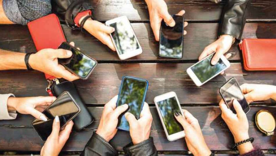 هيئة الاتصالات تخاطب شركات الهاتف بـــ الغاء ضريبة بطاقات الشحن " وثيقة "