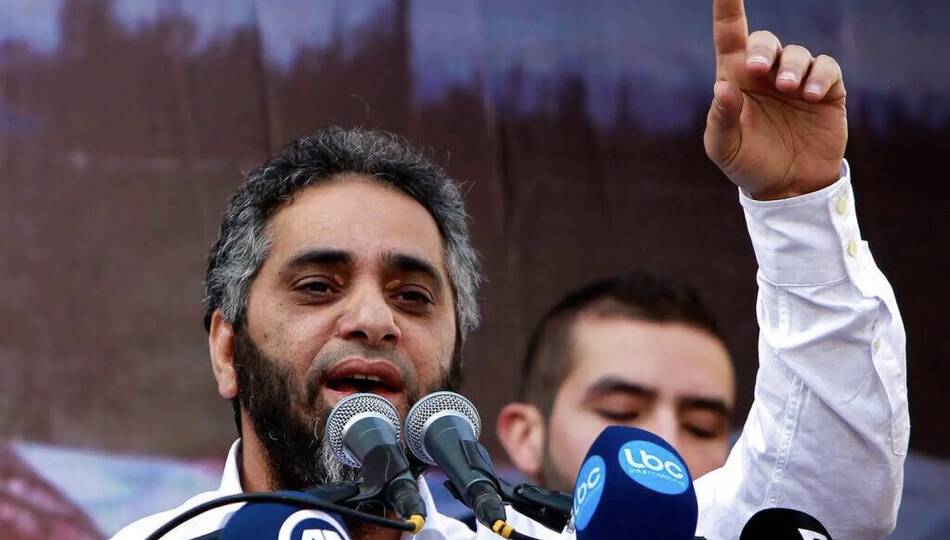 المحكمة اللبنانية تسقط أبرز التهم الموجهة إلى الفنان فضل شاكر