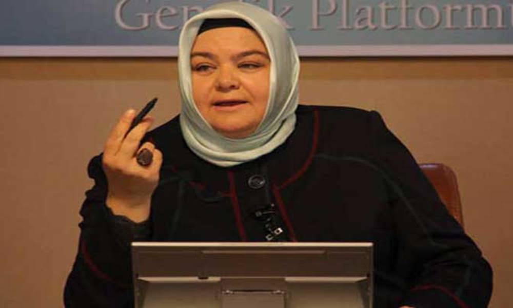 تعيين أول وزيرة محجبة في تركيا