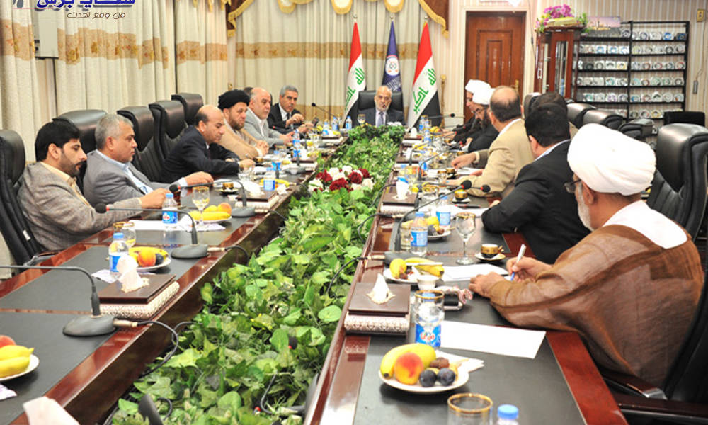 في اجتماع التحالف الوطني.. العبادي يطالب المالكي بعدم كشف ملفات الفساد التي تطيح بالزعامات ورجال الدين
