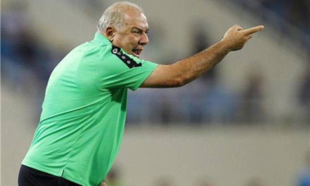 يحيى علوان يضم ثلاثة لاعبين جدد الى صفوف المنتخب الوطني
