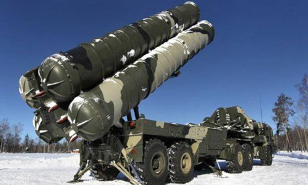 روسيا تبدأ بتسليم ايران منظومة صواريخ بعيدة المدى