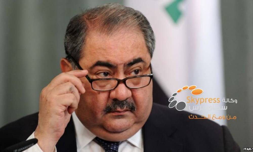 استثنى كردستان.. زيباري يقترح "استقطاع" 100 ألف دينار من الموظفين لسد عجز الموازنة