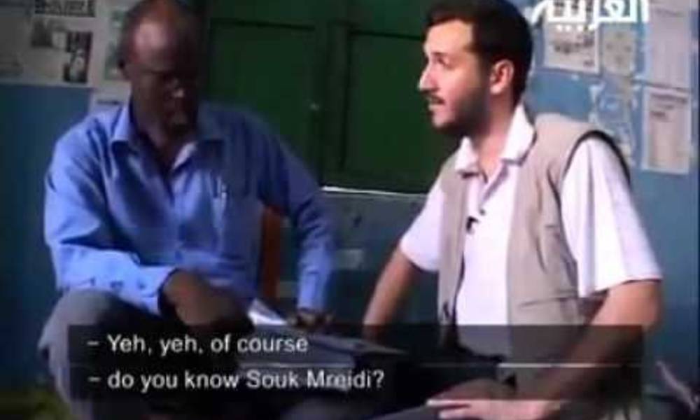 بالفيديو.. مزور صومالي ينحدر من سوق مريدي يصبح الجهة الوحيدة لإصدار وتجديد الجوازات
