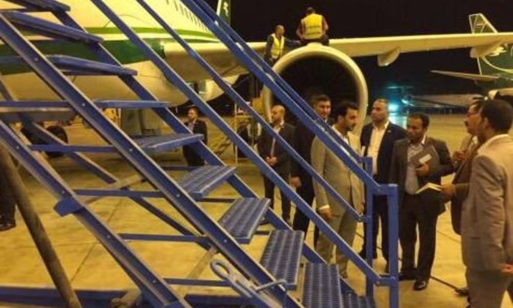 وزير النقل: حركة الطيران طبيعية بعد سقوط طواريخ في محيط المطار