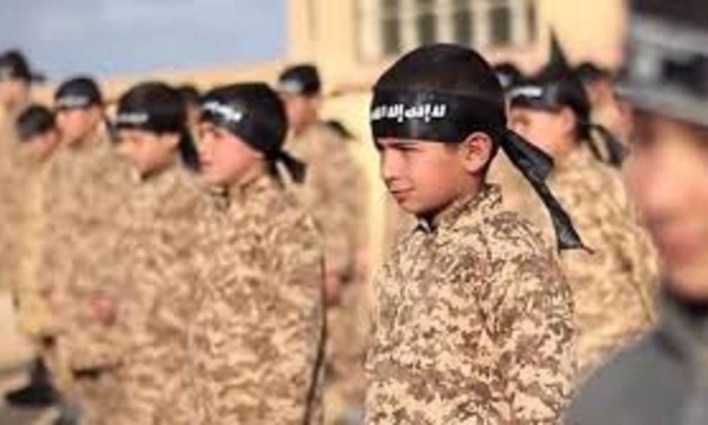 بعد الهزيمة في العراق وسوريا.. داعش يفتتح مراكز تجنيد في افغانستان