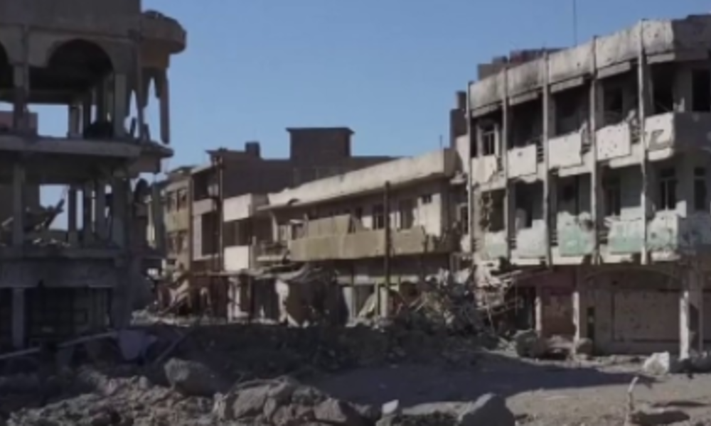 بالفيديو... بشاعة الخراب الذي خلفه "داعش" باحياء الموصل