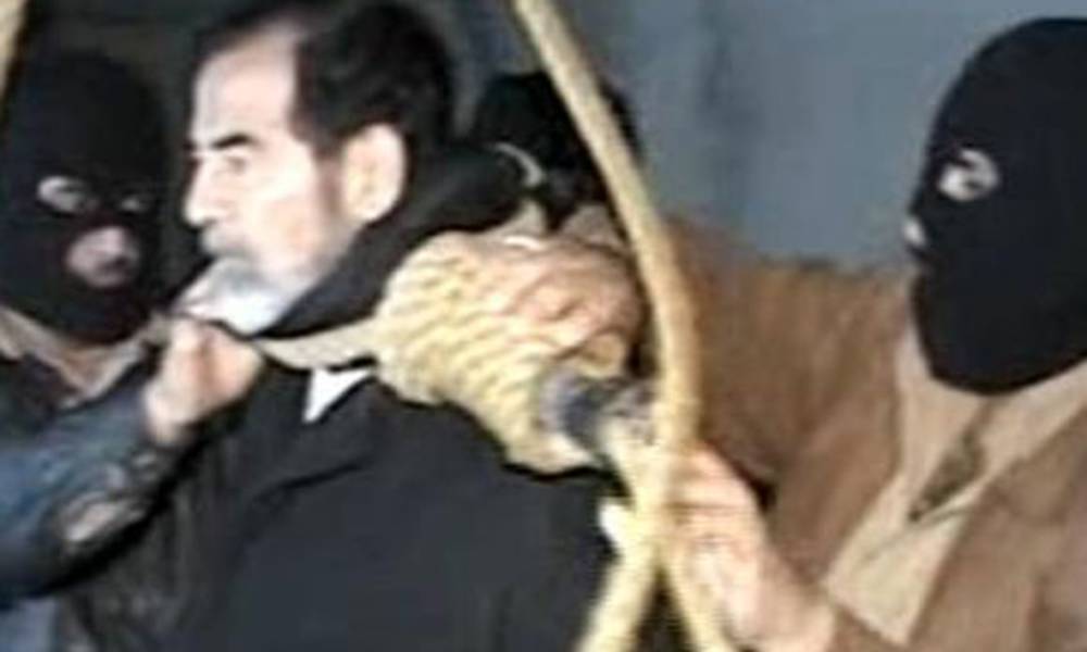من هو الرئيس العربي الوحيد الذي رفض التوقيع على اعدام "صدام حسين"؟