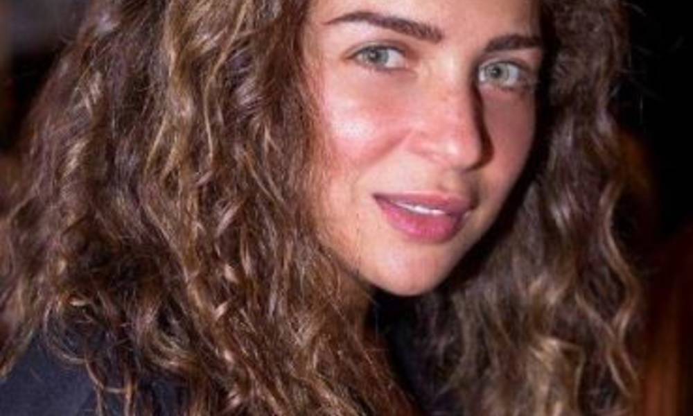 بالصورة..مي عز الدين تخضع لعملية تجميل في انفها ! شاهدوا كم تغيرت
