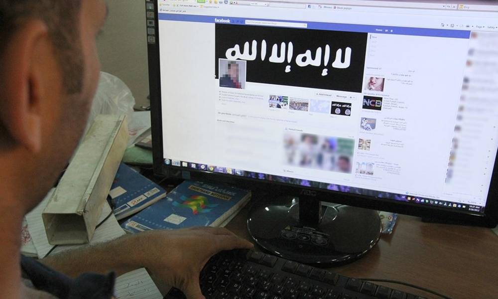  بريطانيا : معاقبة متابعي المحتوى "الإرهابي" على الإنترنت بالسجن 15 عامًا