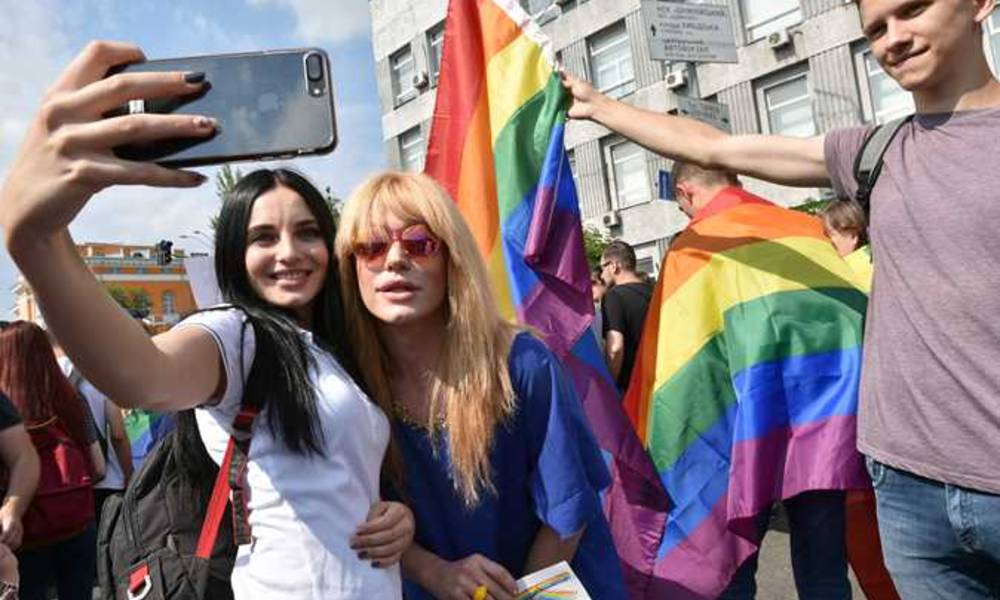 عدم تجريم "المثلية الجنسية" ..المساواة في الإرث والغاء الاعدام .. ثورة في دولة عربية