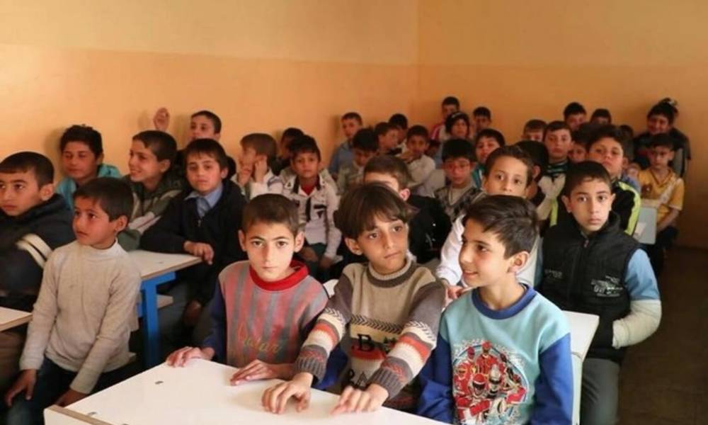 بالفيديو .. جهات مسلحة "تقتحم" مدرستين وسط بغداد لـ"تحويلها" الى محال تجارية !!