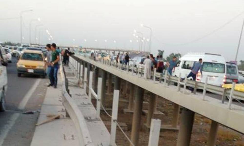 بالفيديو .. "جسر" الموت في بغداد .. ضحاياه "فاقت" ضحايا "الارهاب"