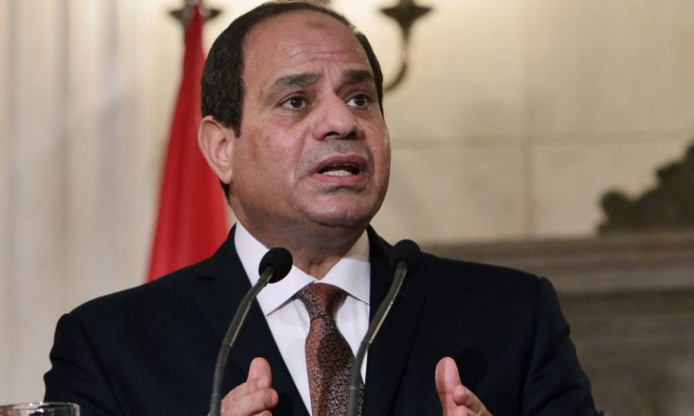 بالفيديو.. السيسي لشاب عراقي: العراق كان دولة قوية ويستحيل إعادة وطن مهدوم