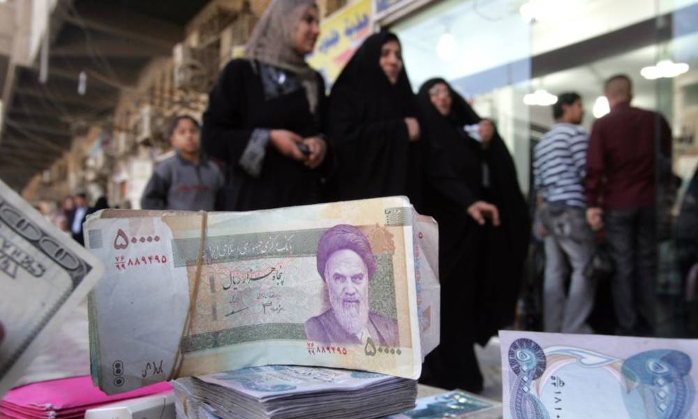Iran opens an account in Iraqi banks to circumvent US sanctions .. These details