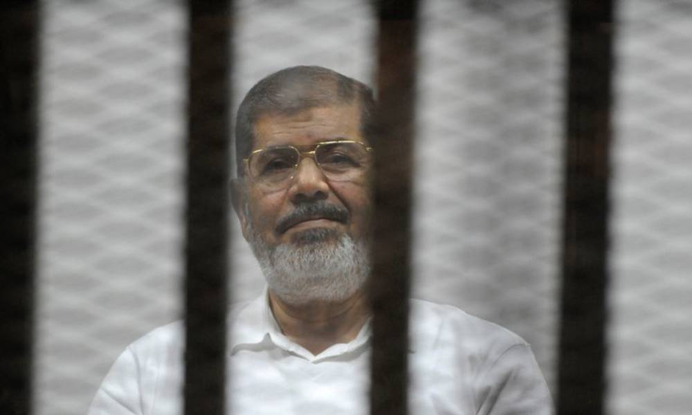 محلل مصري يكشف عن علامتين تؤكدان اغتيال مرسي
