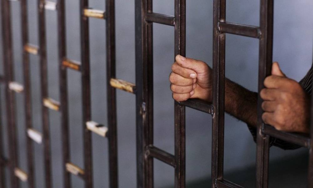الحكم بالسجن لمسؤولين عراقيين سرقوا أكثر من 6 مليارات دينار