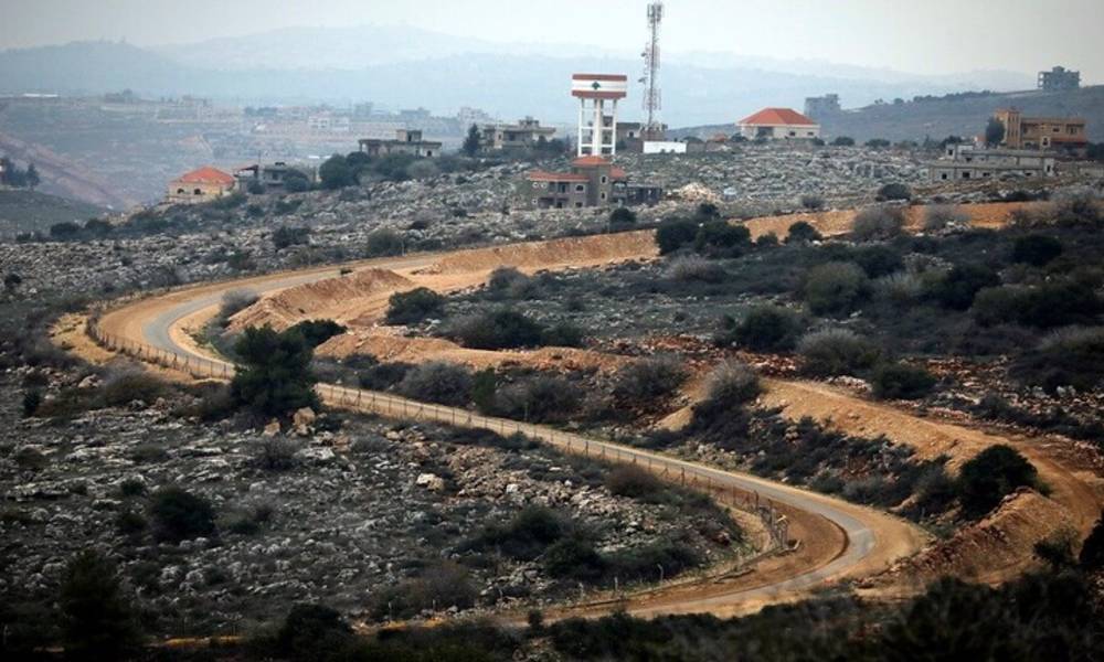 اسرائيل "تغلق" المجال الجوي على حدود "لبنان" ..