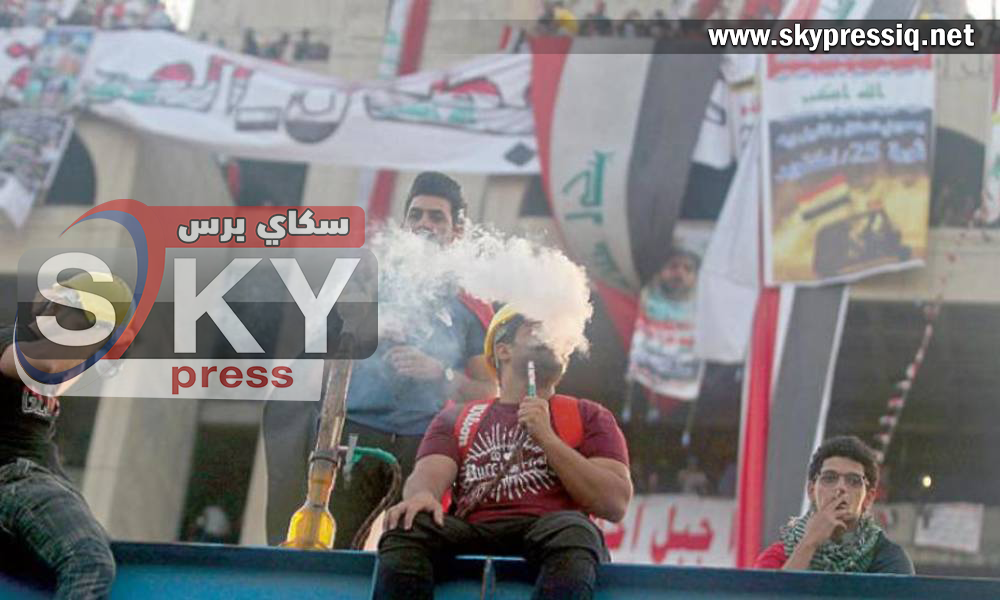 بعد جريدة الــ "تكتك" .. إذاعة من داخل "ساحة التحرير" لــ نقل يوميات المتظاهرين ..