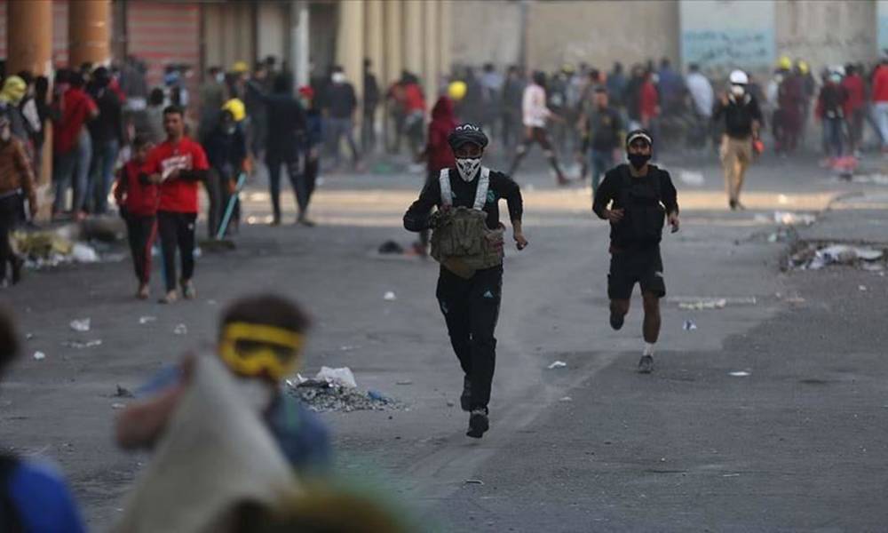 إستقالة "عاطل" غير كافية لأن خفافيش الظلام تعد لـــ "عاطل" آخر .. سياسي يغرد