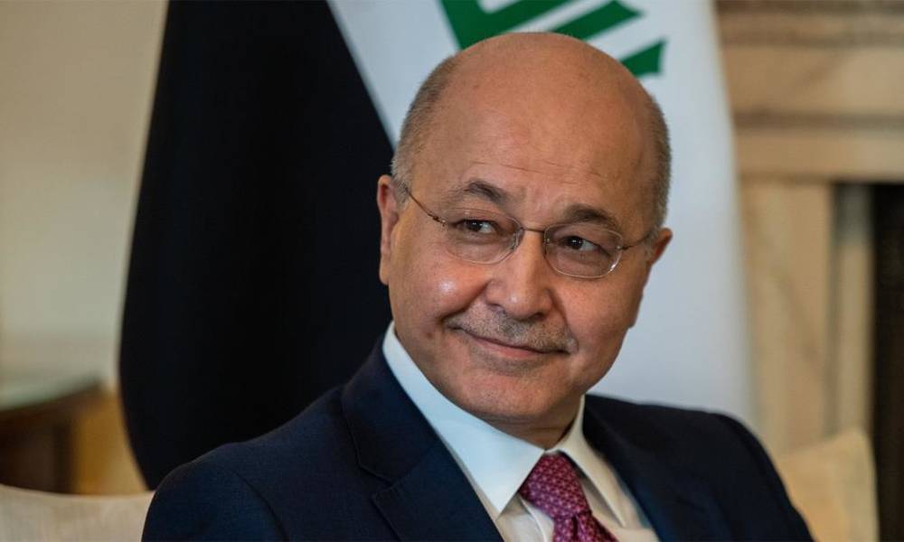 وصفوه بــ "الاحمق" وهددوا الرئيس في حال لقاءه .. هل سيتم "طـرد" برهم صالح من بغداد ؟!