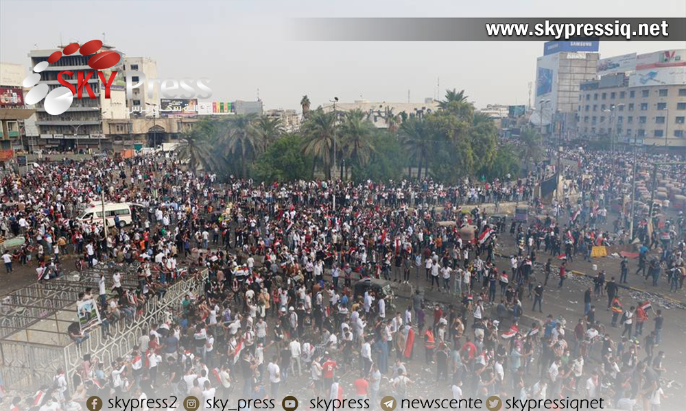 سرايا السلام تسيطر على ساحة التحرير وتحذر المتظاهرين من عدة امور ..!!!