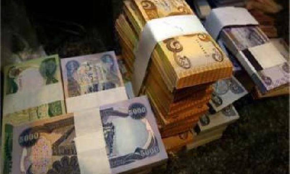 اللجنة المالية النيابية .. تحذر  من خطر فقدان العملة العراقية لقيمتها .