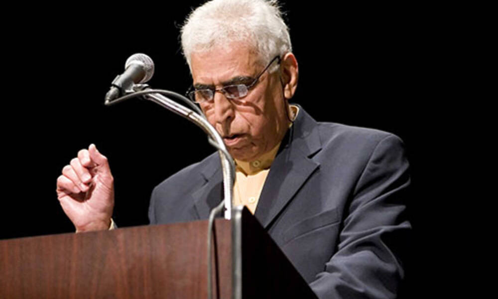 رحيل الشاعر العراقي الكبير سعدي يوسف