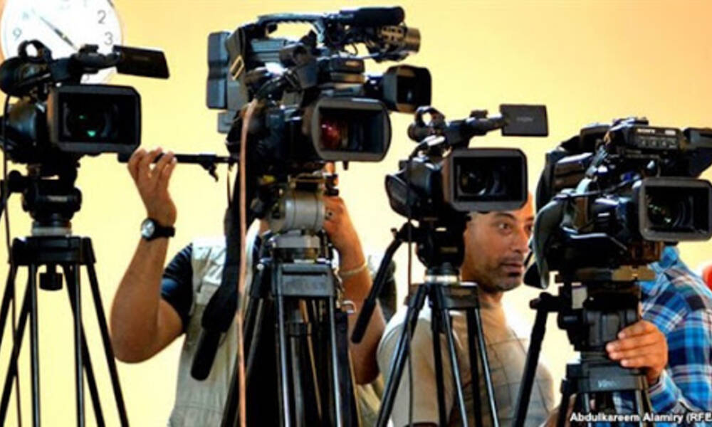 " قاط ورباط " مجلس النواب يطالب  الصحفيين بــ الزي  الرسمي  "