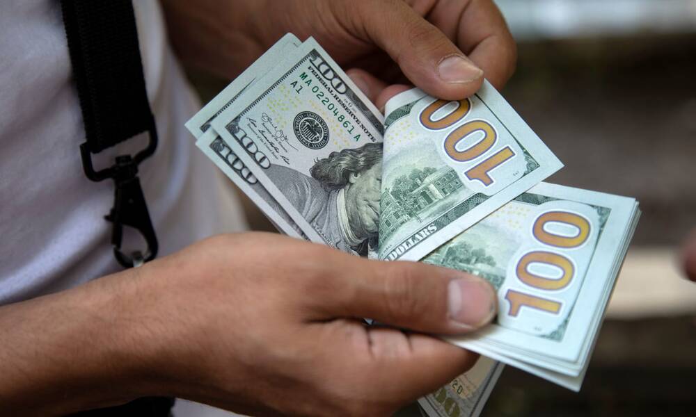 ارتفاع طفيف في اسعار صرف الدولار مقابل الدينار العراقي