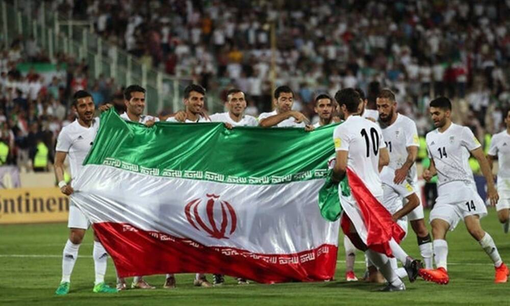 ترامب يهدد بمنع إيران من مونديال 2026: السياسة تلقي بظلالها على كرة القدم!