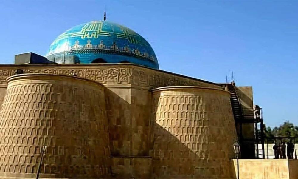 قُبّة زرقاء وسط بغداد تُشعل الجدل… ما سرّها؟