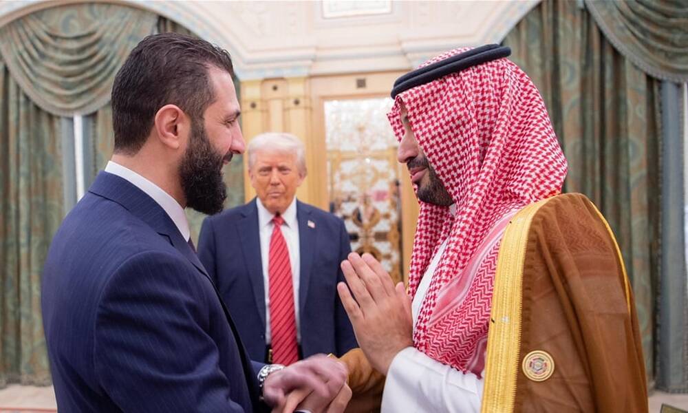 لقاء “الاعتراف الصامت”: ترامب يستقبل الشرع في الرياض وابن سلمان يرسم خريطة ما بعد العقوبات
