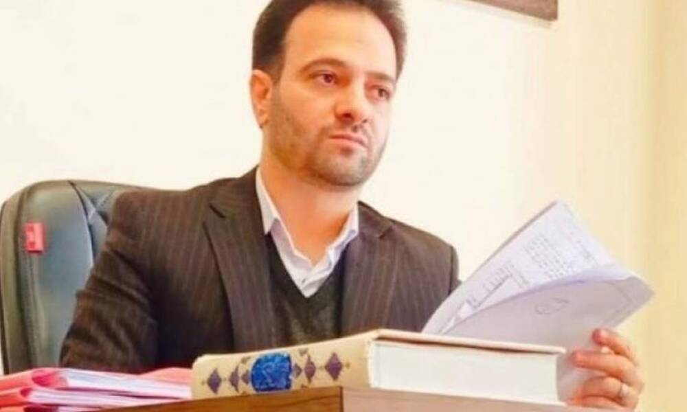 بسلاح ابيض.. اغتيال أحد القضاة البارزين في إيران