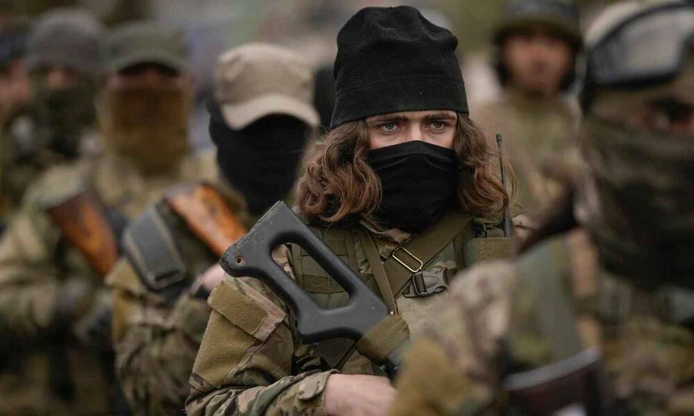 سوريا: آلاف المقاتلين الأجانب يقدّمون طلباً إلى حكومة "الشرع" لمنحهم الجنسية