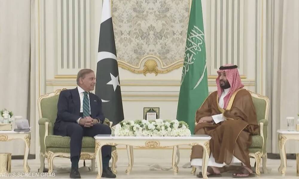 وزير الدفاع  الباكستاني يُعلِنها: ‏برنامجنا النووي سيكون "متاحا للسعودية‬⁩" إذا لزم الأمر!