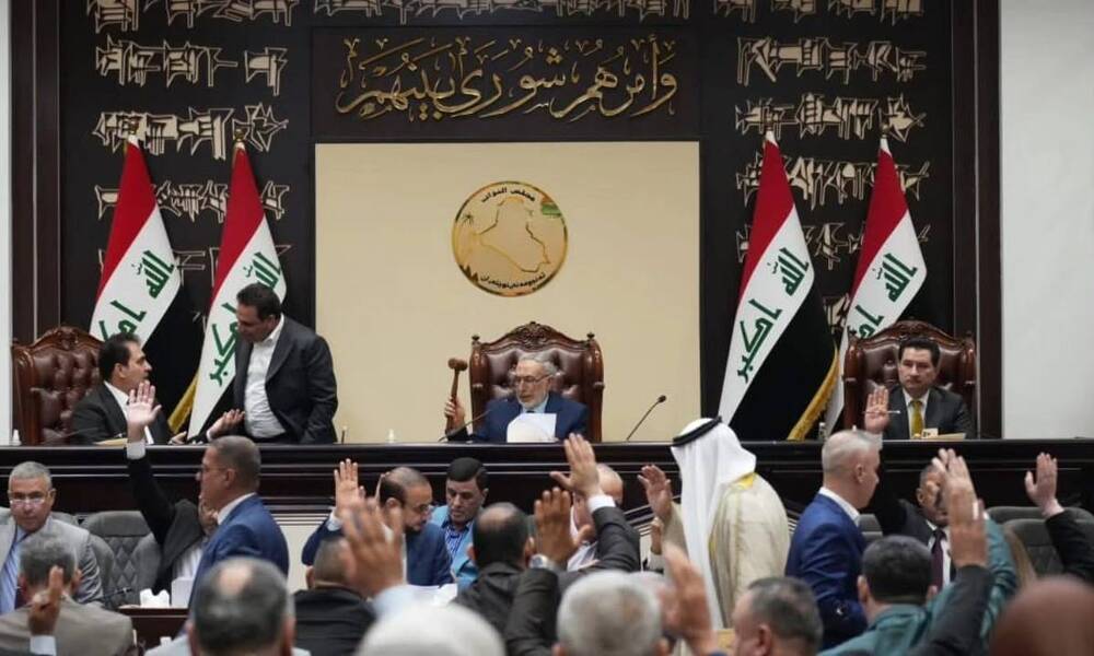 "المجاملات السياسية" تعطل معاقبة النواب المتغيبين.. الرواتب مستمرة